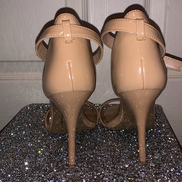 Mossimo - Picture 2 of 4